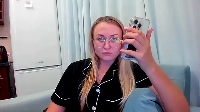 Snapshot of your_Goddess_Eva chatting on September 23, 2025, 8:45 pm your Goddess Eva online show from September 23, 2025, 8:45 pm