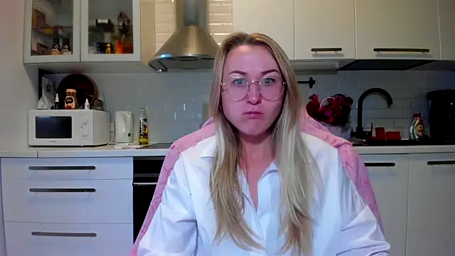 Snapshot of your_Goddess_Eva chatting on October 2, 2025, 5:58 am your Goddess Eva online show from October 2, 2025, 5:58 am