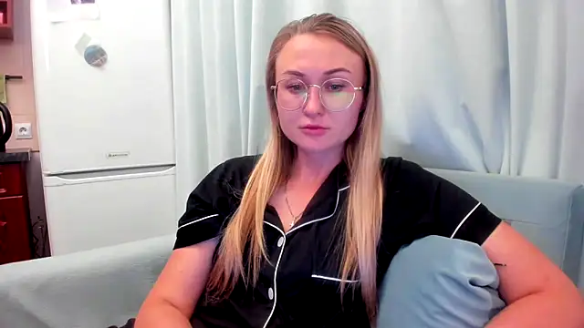 Snapshot of your_Goddess_Eva chatting on October 8, 2025, 7:22 pm your Goddess Eva online show from October 8, 2025, 7:22 pm