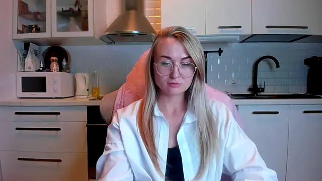 Snapshot of your_Goddess_Eva chatting on October 23, 2025, 5:44 pm your Goddess Eva online show from October 23, 2025, 5:44 pm