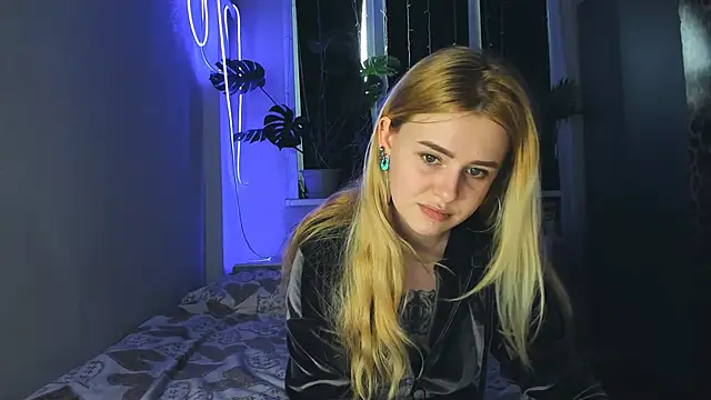 Snapshot of Alexa_Pirs chatting on February 10, 2025, 1:01 pm Alexa Pirs online show from February 10, 2025, 1:01 pm