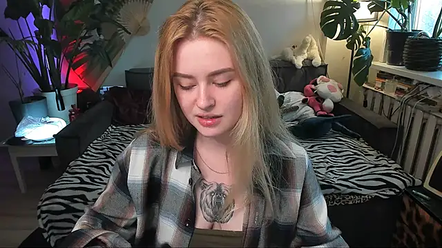 Alexa Pirs online show from March 21, 2026, 2:42 pm