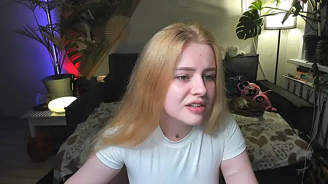 Snapshot of Alexa_Pirs chatting on May 16, 2026, 8:29 pm Alexa Pirs online show from May 16, 2026, 8:29 pm