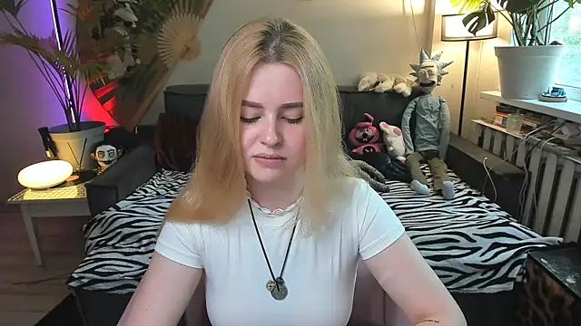 Snapshot of Alexa_Pirs chatting on June 18, 2026, 11:03 am Alexa Pirs online show from June 18, 2026, 11:03 am