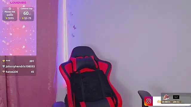 Snapshot of Daphnewalker__ chatting on September 15, 2025, 6:57 am Daphnewalker online show from September 15, 2025, 6:57 am