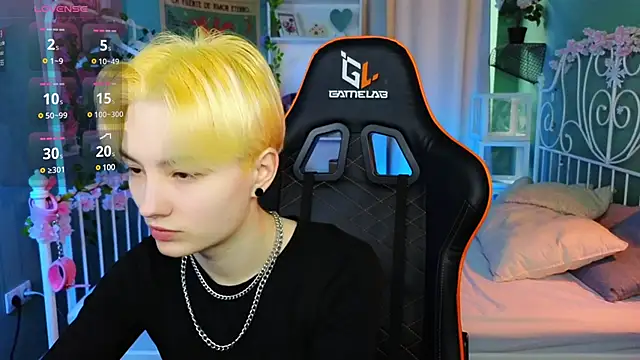 Akemi Sora  online show from March 8, 2025, 10:11 am