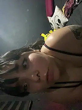 Snapshot of Solo_yoss chatting on February 11, 2025, 5:16 am Solo yoss online show from February 11, 2025, 5:16 am