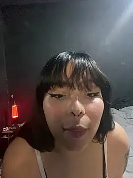 Snapshot of Solo_yoss chatting on February 12, 2025, 5:15 am Solo yoss online show from February 12, 2025, 5:15 am