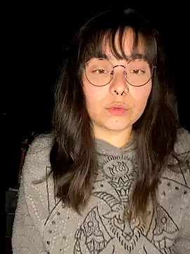 Snapshot of Solo_yoss chatting on October 15, 2025, 6:13 am Solo yoss online show from October 15, 2025, 6:13 am