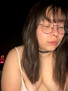 Snapshot of Solo_yoss chatting on October 16, 2025, 6:25 am Solo yoss online show from October 16, 2025, 6:25 am