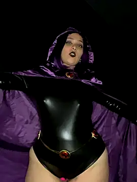 Snapshot of Solo_yoss chatting on November 1, 2025, 7:32 am Solo yoss online show from November 1, 2025, 7:32 am