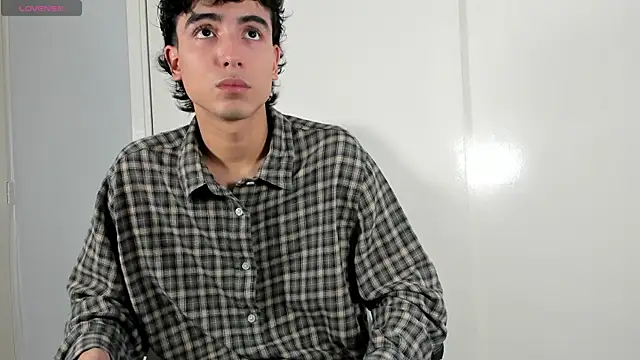 salvatore montt online show from March 1, 2025, 9:48 pm