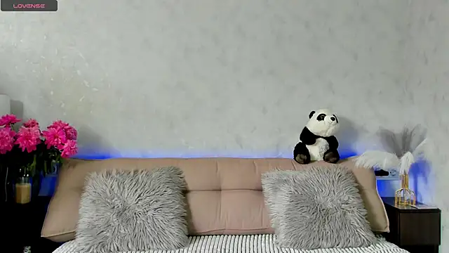 Tina Mart online show from May 30, 2026, 8:33 am