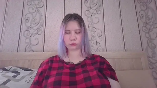 Little kitsune1707 online show from September 25, 2025, 10:19 am