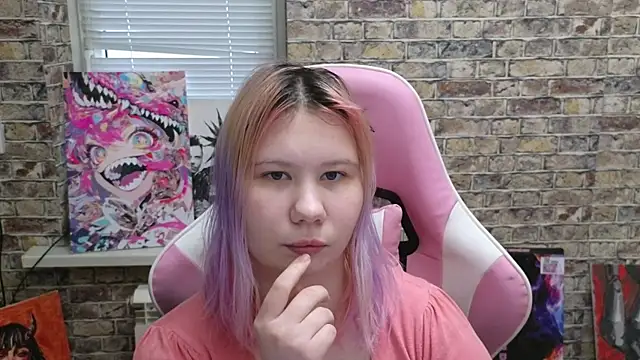 Little kitsune1707 online show from December 21, 2025, 10:22 am