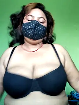 rani130 online show from October 25, 2025, 1:02 am