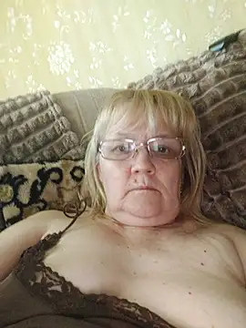 Violet5364 online show from June 19, 2026, 3:49 pm