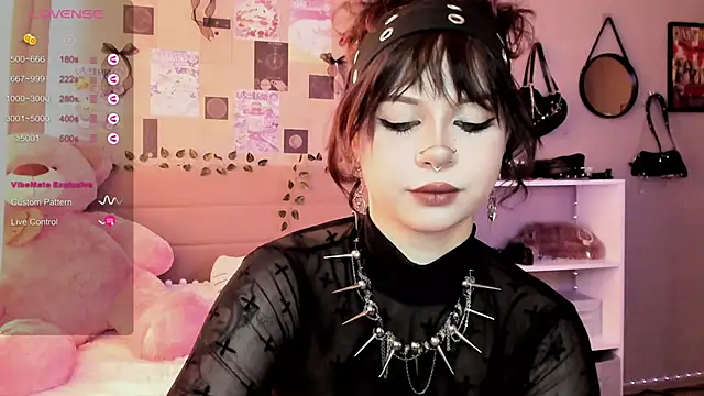 Snapshot of marynixoxo chatting on February 16, 2026, 9:05 am marynixoxo online show from February 16, 2026, 9:05 am