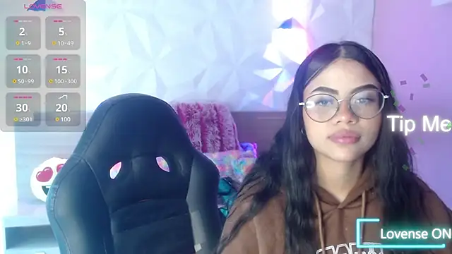 Sussan love01 online show from February 24, 2025, 1:42 pm