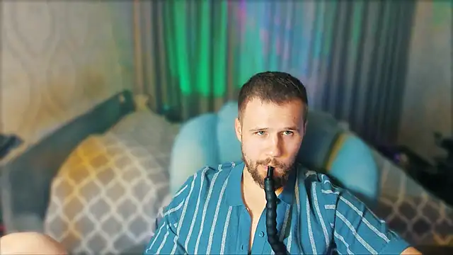 Snapshot of Vladik_b chatting on February 26, 2026, 6:07 pm Vladik b online show from February 26, 2026, 6:07 pm