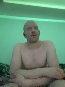 Snapshot of Krzysiekg123 chatting on March 1, 2025, 5:20 am Krzysiekg123 online show from March 1, 2025, 5:20 am