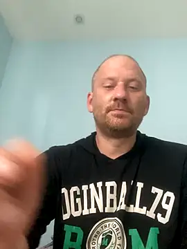 Snapshot of Krzysiekg123 chatting on October 5, 2025, 2:59 pm Krzysiekg123 online show from October 5, 2025, 2:59 pm