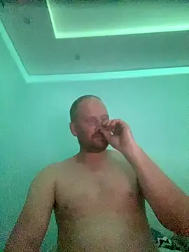 Snapshot of Krzysiekg123 chatting on October 12, 2025, 9:25 pm Krzysiekg123 online show from October 12, 2025, 9:25 pm