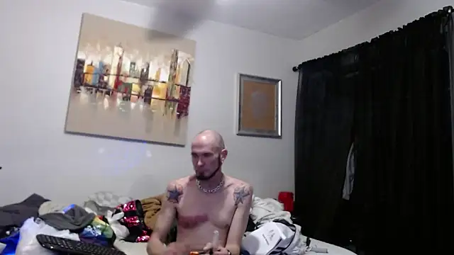 TommyDoggg online show from May 1, 2026, 2:16 am