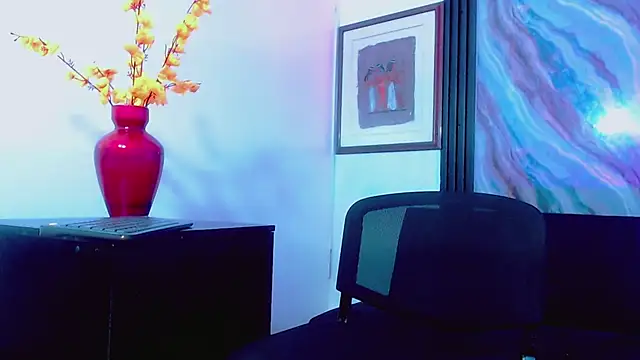 Snapshot of katha_Crawford chatting on June 10, 2026, 7:35 pm katha Crawford online show from June 10, 2026, 7:35 pm