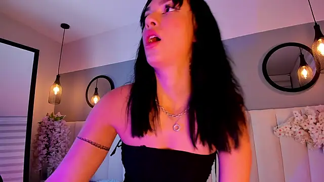 alice lodge online show from December 2, 2025, 3:12 am