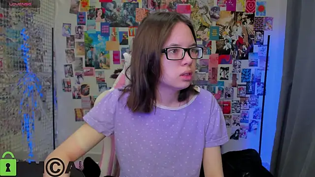 Chio Mio online show from October 22, 2025, 2:23 am