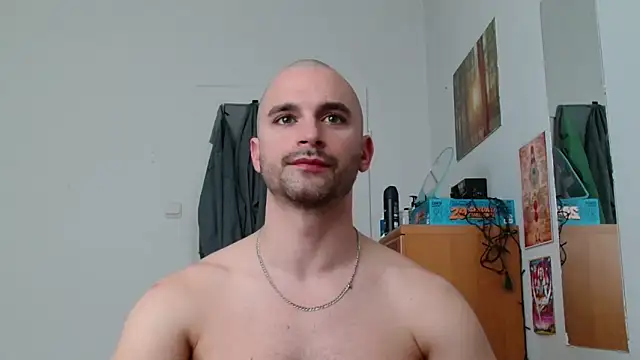 Snapshot of OskarBreno chatting on May 24, 2026, 2:33 pm OskarBreno online show from May 24, 2026, 2:33 pm