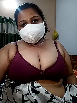 Snapshot of Meryl_Stripppp chatting on February 23, 2025, 6:45 pm Meryl Stripppp online show from February 23, 2025, 6:45 pm