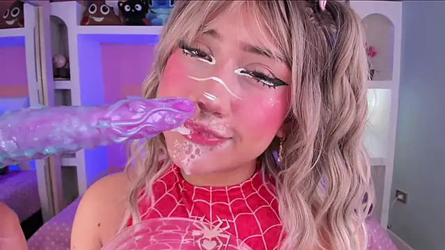 miss   megan online show from November 25, 2025, 12:38 pm