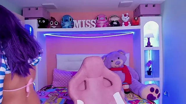 miss   megan online show from March 19, 2026, 2:04 am