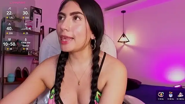 Snapshot of Miller_Vanessa_ chatting on November 4, 2025, 8:41 pm Miller Vanessa online show from November 4, 2025, 8:41 pm