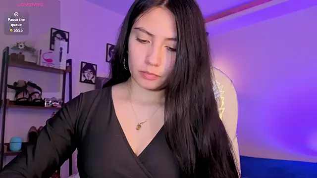 Snapshot of Miller_Vanessa_ chatting on November 5, 2025, 8:42 pm Miller Vanessa online show from November 5, 2025, 8:42 pm