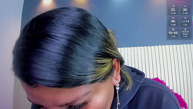 Aida-nicolle online show from October 23, 2025, 11:09 am