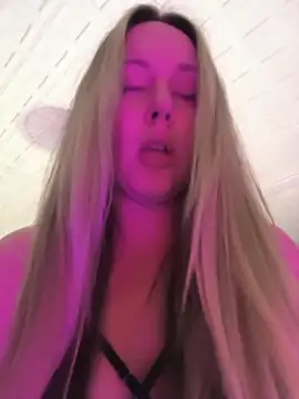 Mona Plus online show from January 5, 2026, 6:00 pm