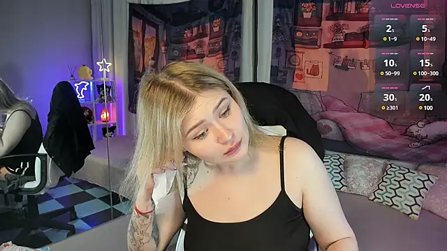 MargoBryan online show from February 27, 2025, 9:25 pm