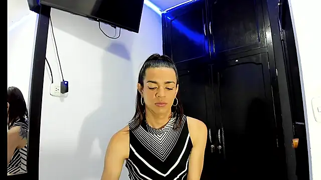 Dollcatalina online show from March 3, 2025, 4:25 am