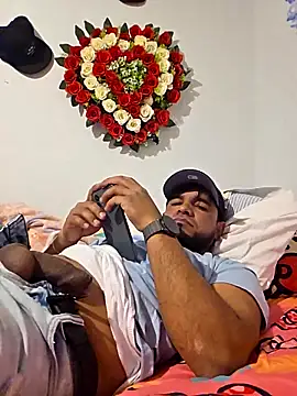 guajiro276565 online show from February 11, 2026, 7:41 pm