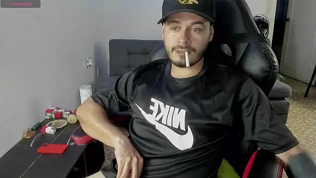 Snapshot of ragnar_lothbrok777 chatting on November 5, 2025, 9:26 pm ragnar lothbrok777 online show from November 5, 2025, 9:26 pm