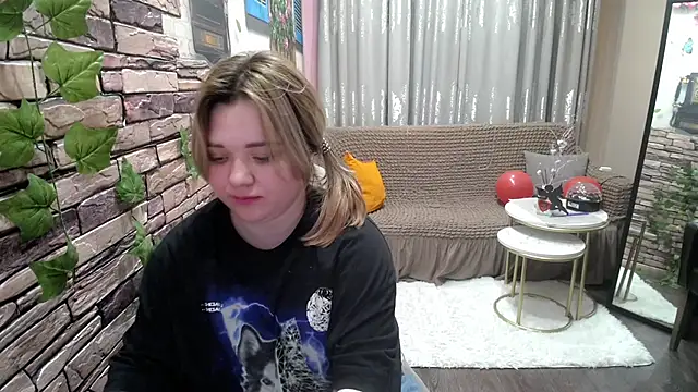 Snapshot of Finna_39 chatting on February 14, 2025, 11:31 am Finna 39 online show from February 14, 2025, 11:31 am