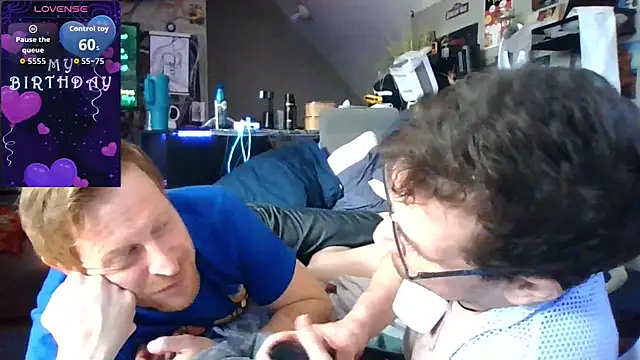 Sk00byJaXxX212 online show from October 28, 2025, 4:31 pm