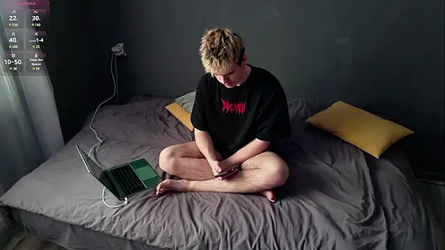 Snapshot of EdwinBlaze chatting on February 17, 2025, 3:25 am EdwinBlaze online show from February 17, 2025, 3:25 am