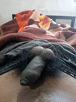 boyyouwant33 online show from February 14, 2025, 11:10 am