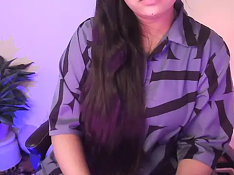 megancatluna online show from December 16, 2025, 4:28 am