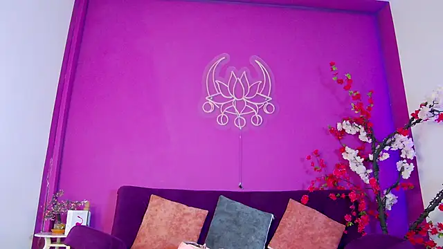 Snapshot of Arii_moon chatting on November 4, 2025, 7:35 pm Arii moon online show from November 4, 2025, 7:35 pm