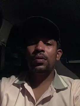 Snapshot of BadboySLR_8899 chatting on February 14, 2025, 9:21 pm BadboySLR 8899 online show from February 14, 2025, 9:21 pm